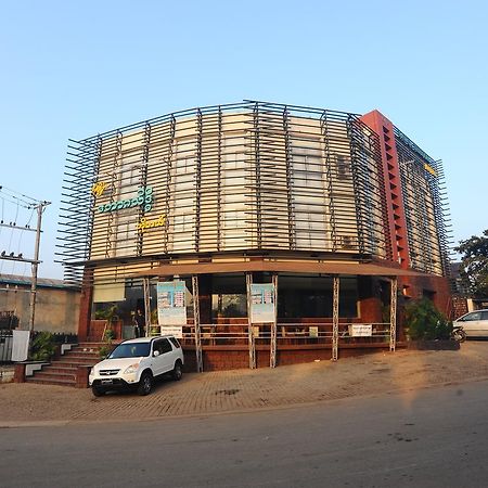 Bawga Theiddhi Hotel Kinmun Kültér fotó